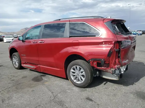 5TDJRKEC3RS221417 2024 TOYOTA SIENNA - Image 2