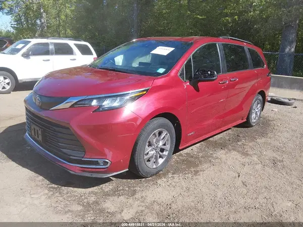 5TDJRKEC4MS020683 2021 TOYOTA SIENNA - Image 2