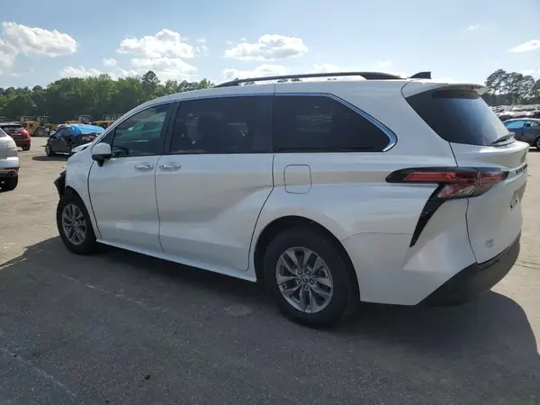 5TDJRKEC4NS088614 2022 TOYOTA SIENNA - Image 2