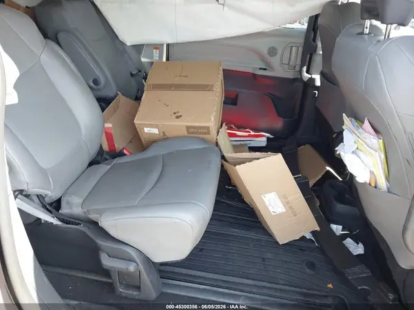 5TDJRKEC4NS097751 2022 TOYOTA SIENNA - Image 8