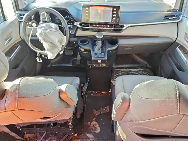 5TDJRKEC4PS168367 2023 TOYOTA SIENNA - Image 8