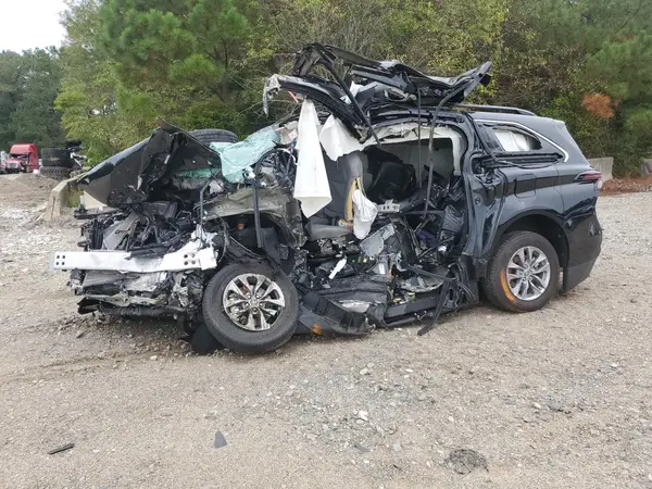5TDJRKEC4SS242119 2025 TOYOTA SIENNA - Image 1
