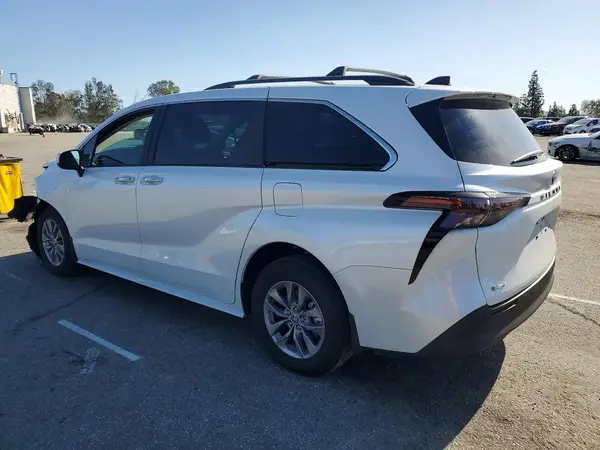 5TDJRKEC4SS280367 2025 TOYOTA SIENNA - Image 2