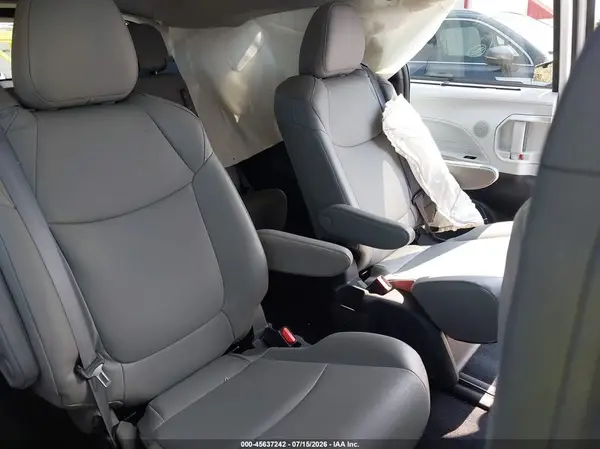 5TDJRKEC4SS285147 2025 TOYOTA SIENNA - Image 8