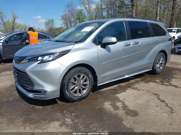 5TDJRKEC5MS021051 2021 TOYOTA SIENNA - Image 2