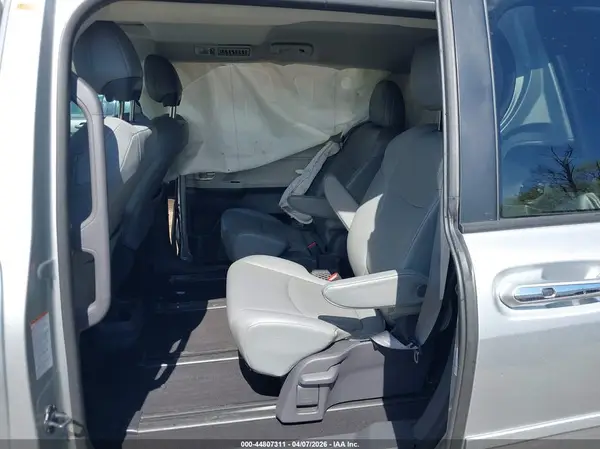 5TDJRKEC5MS021051 2021 TOYOTA SIENNA - Image 8