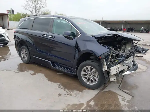 5TDJRKEC5MS044538 2021 TOYOTA SIENNA - Image 1