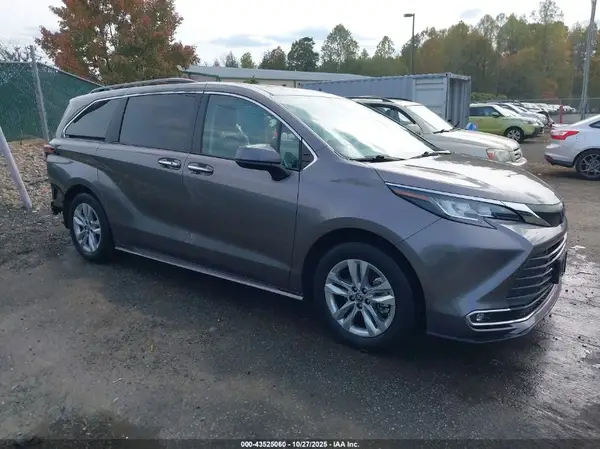 5TDJRKEC5NS091036 2022 TOYOTA SIENNA - Image 1