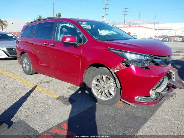5TDJRKEC5NS092736 2022 TOYOTA SIENNA - Image 1