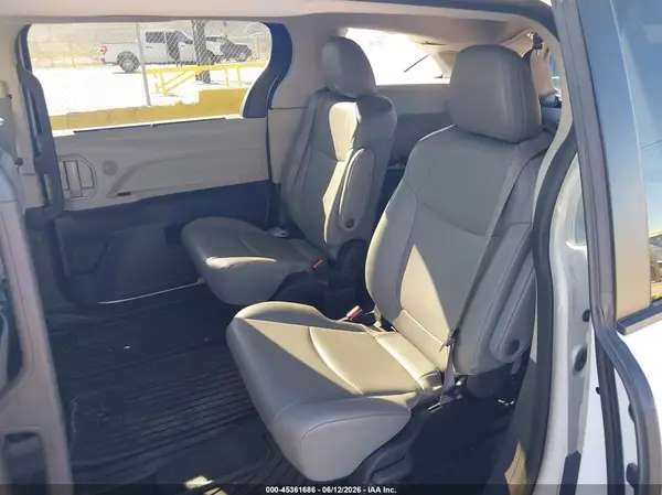 5TDJRKEC5NS102780 2022 TOYOTA SIENNA - Image 8