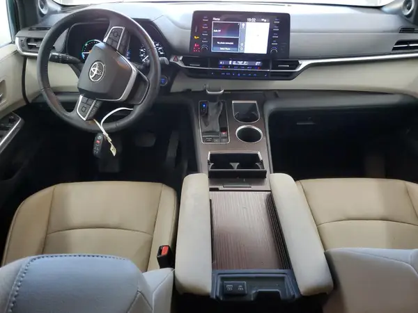 5TDJRKEC5PS148340 2023 TOYOTA SIENNA - Image 8