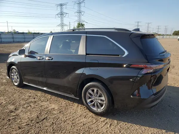 5TDJRKEC5RS205221 2024 TOYOTA SIENNA - Image 2