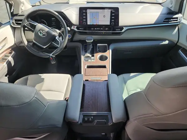 5TDJRKEC5RS211276 2024 TOYOTA SIENNA - Image 8