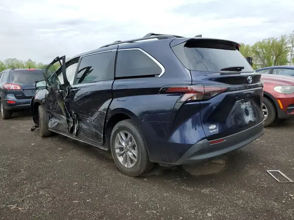 5TDJRKEC5SS252674 2025 TOYOTA SIENNA - Image 2
