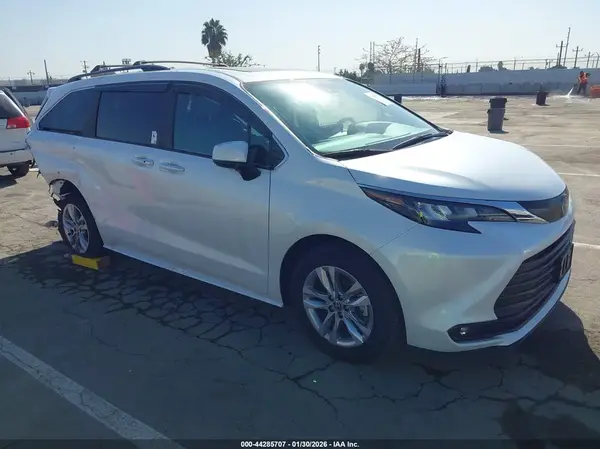 5TDJRKEC5SS253341 2025 TOYOTA SIENNA - Image 1