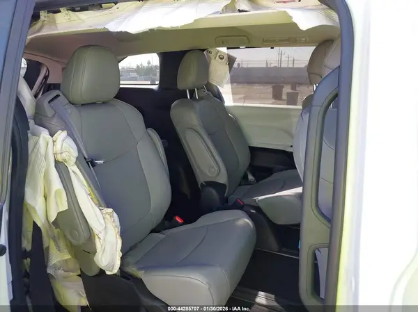 5TDJRKEC5SS253341 2025 TOYOTA SIENNA - Image 8