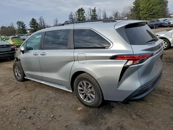 5TDJRKEC6MS015873 2021 TOYOTA SIENNA - Image 2