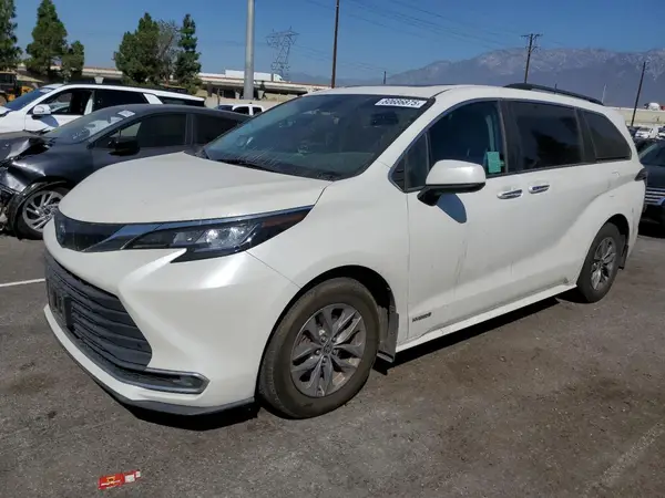 5TDJRKEC6MS032236 2021 TOYOTA SIENNA - Image 1