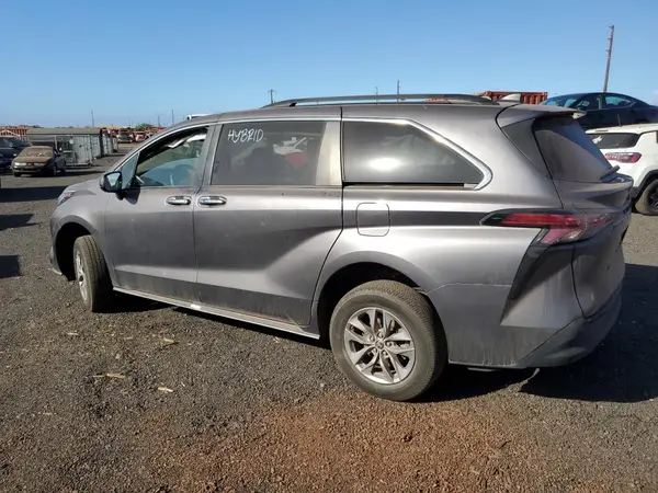 5TDJRKEC6NS079770 2022 TOYOTA SIENNA - Image 2