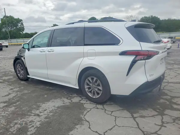 5TDJRKEC6NS107907 2022 TOYOTA SIENNA - Image 2