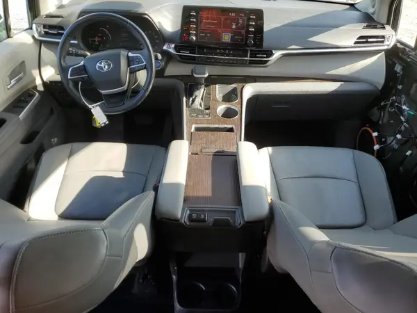 5TDJRKEC6NS108037 2022 TOYOTA SIENNA - Image 8