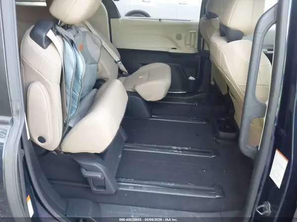 5TDJRKEC6NS108054 2022 TOYOTA SIENNA - Image 8