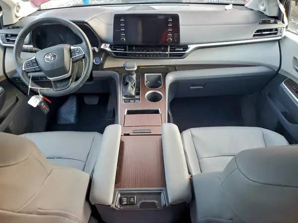 5TDJRKEC6RS182614 2024 TOYOTA SIENNA - Image 8