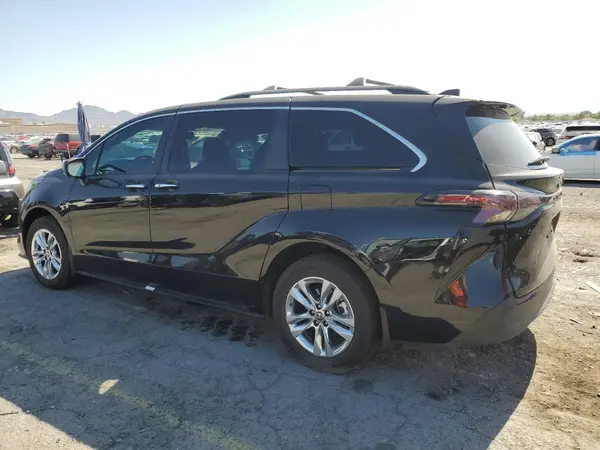 5TDJRKEC6RS204692 2024 TOYOTA SIENNA - Image 2