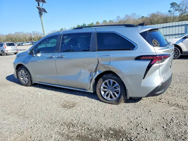 5TDJRKEC6SS248648 2025 TOYOTA SIENNA - Image 2