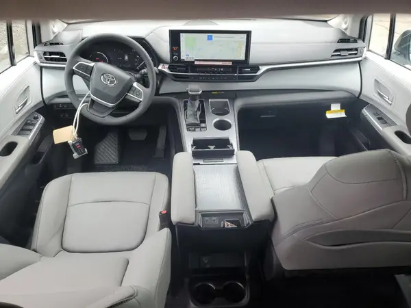5TDJRKEC6SS267135 2025 TOYOTA SIENNA - Image 8