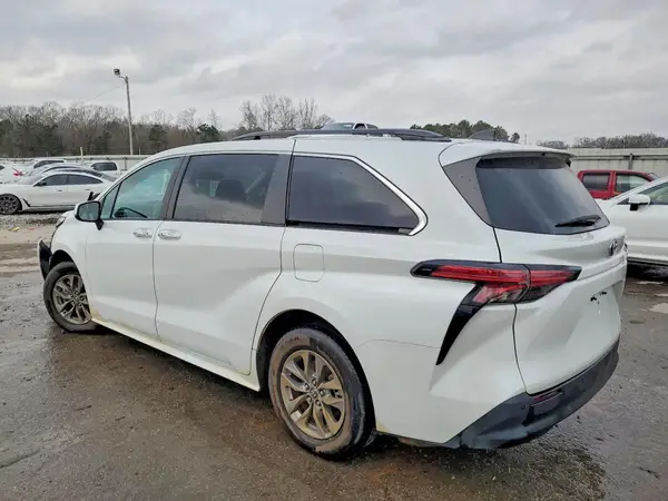 5TDJRKEC7NS085304 2022 TOYOTA SIENNA - Image 2