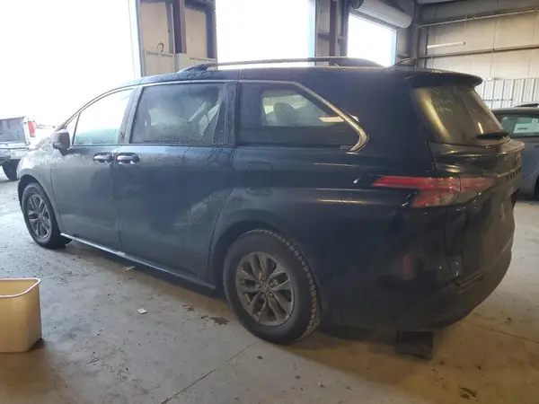 5TDJRKEC7NS094939 2022 TOYOTA SIENNA - Image 2