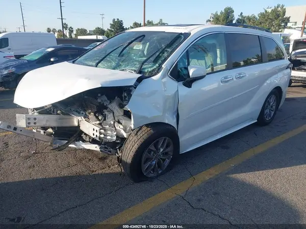 5TDJRKEC7NS135845 2022 TOYOTA SIENNA - Image 2