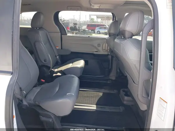 5TDJRKEC7PS165818 2023 TOYOTA SIENNA - Image 8