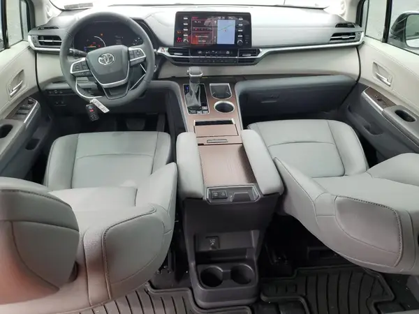 5TDJRKEC7RS199101 2024 TOYOTA SIENNA - Image 8
