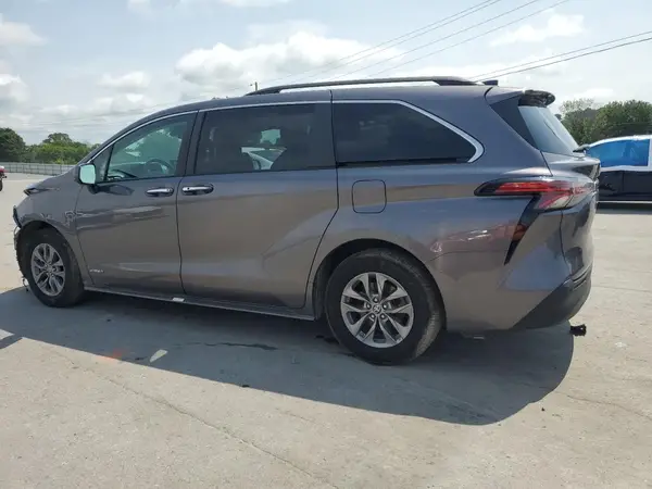 5TDJRKEC8MS003563 2021 TOYOTA SIENNA - Image 2
