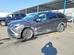 5TDJRKEC8MS009962 2021 TOYOTA SIENNA