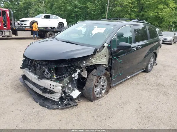 5TDJRKEC8MS023232 2021 TOYOTA SIENNA - Image 2
