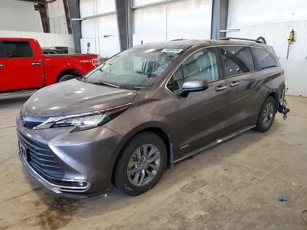 5TDJRKEC8MS037535 2021 TOYOTA SIENNA - Image 1