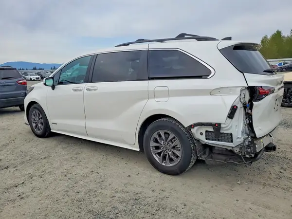 5TDJRKEC8MS043027 2021 TOYOTA SIENNA - Image 2