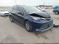 5TDJRKEC8MS062631 2021 TOYOTA SIENNA