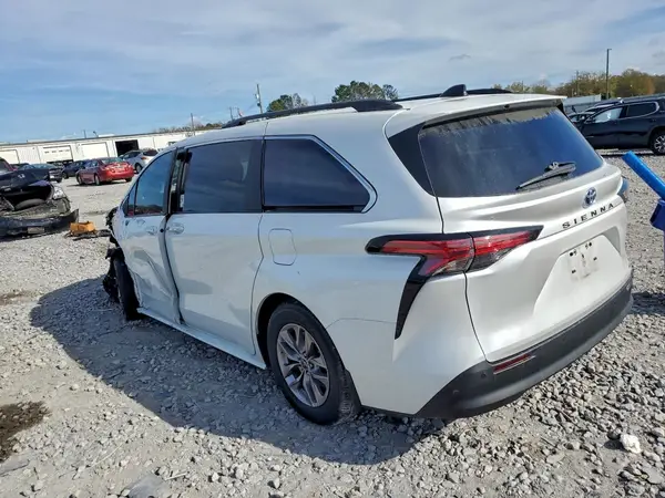 5TDJRKEC8NS104118 2022 TOYOTA SIENNA - Image 2