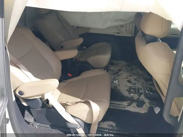 5TDJRKEC8PS138515 2023 TOYOTA SIENNA - Image 8