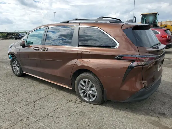 5TDJRKEC8PS179520 2023 TOYOTA SIENNA - Image 2