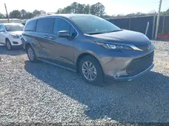 5TDJRKEC8RS219789 2024 TOYOTA SIENNA