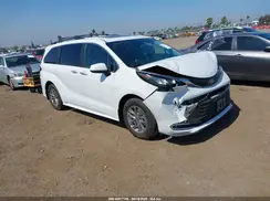 5TDJRKEC8RS220344 2024 TOYOTA SIENNA