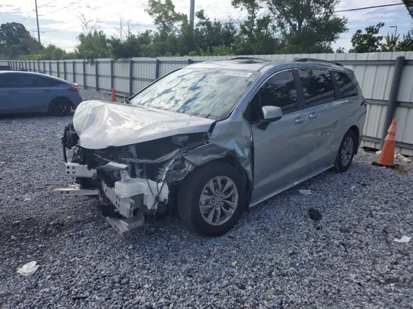 5TDJRKEC8SS269050 2025 TOYOTA SIENNA - Image 1