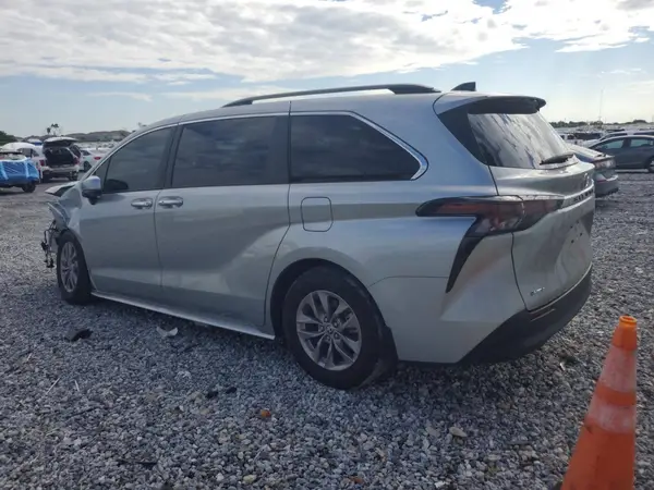 5TDJRKEC8SS269050 2025 TOYOTA SIENNA - Image 2