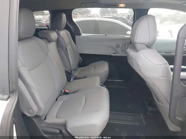 5TDJRKEC8SS279478 2025 TOYOTA SIENNA - Image 8