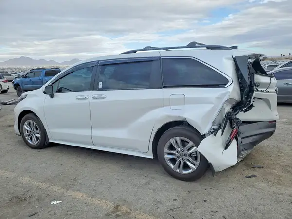 5TDJRKEC8SS281912 2025 TOYOTA SIENNA - Image 2